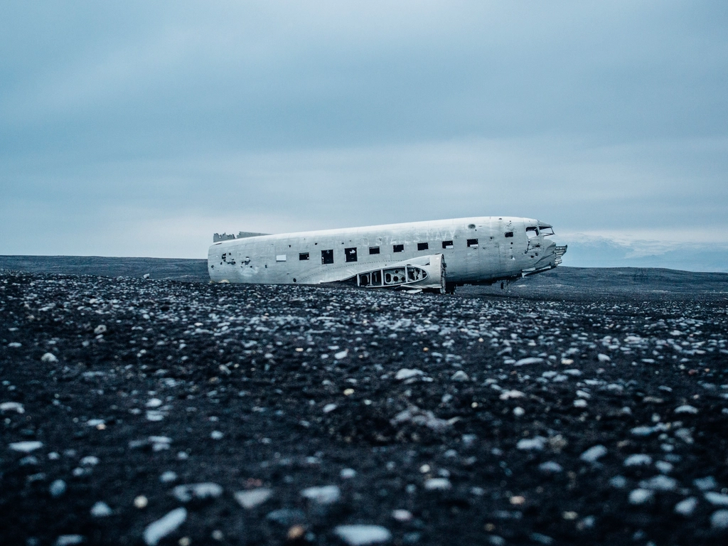An Icelandic plane crash black